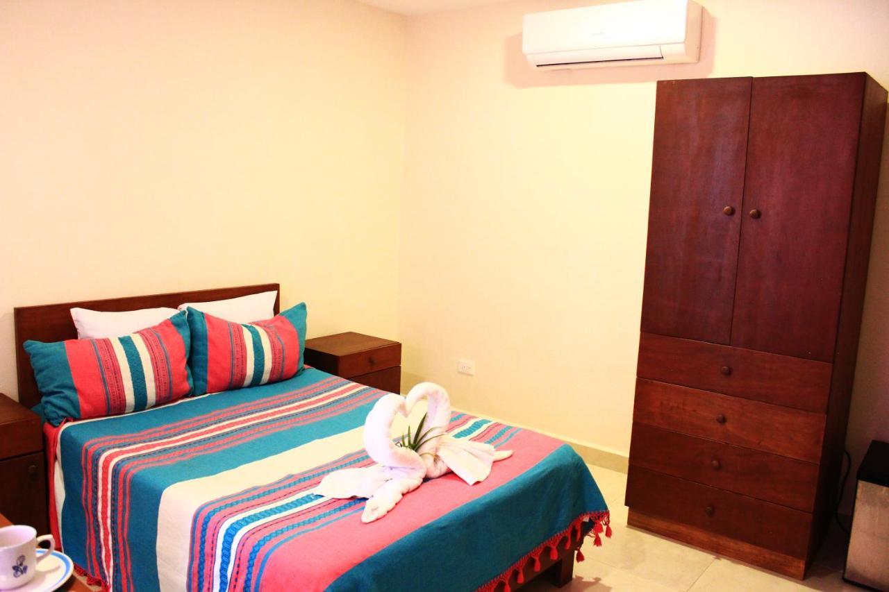 Maya Apartahotel